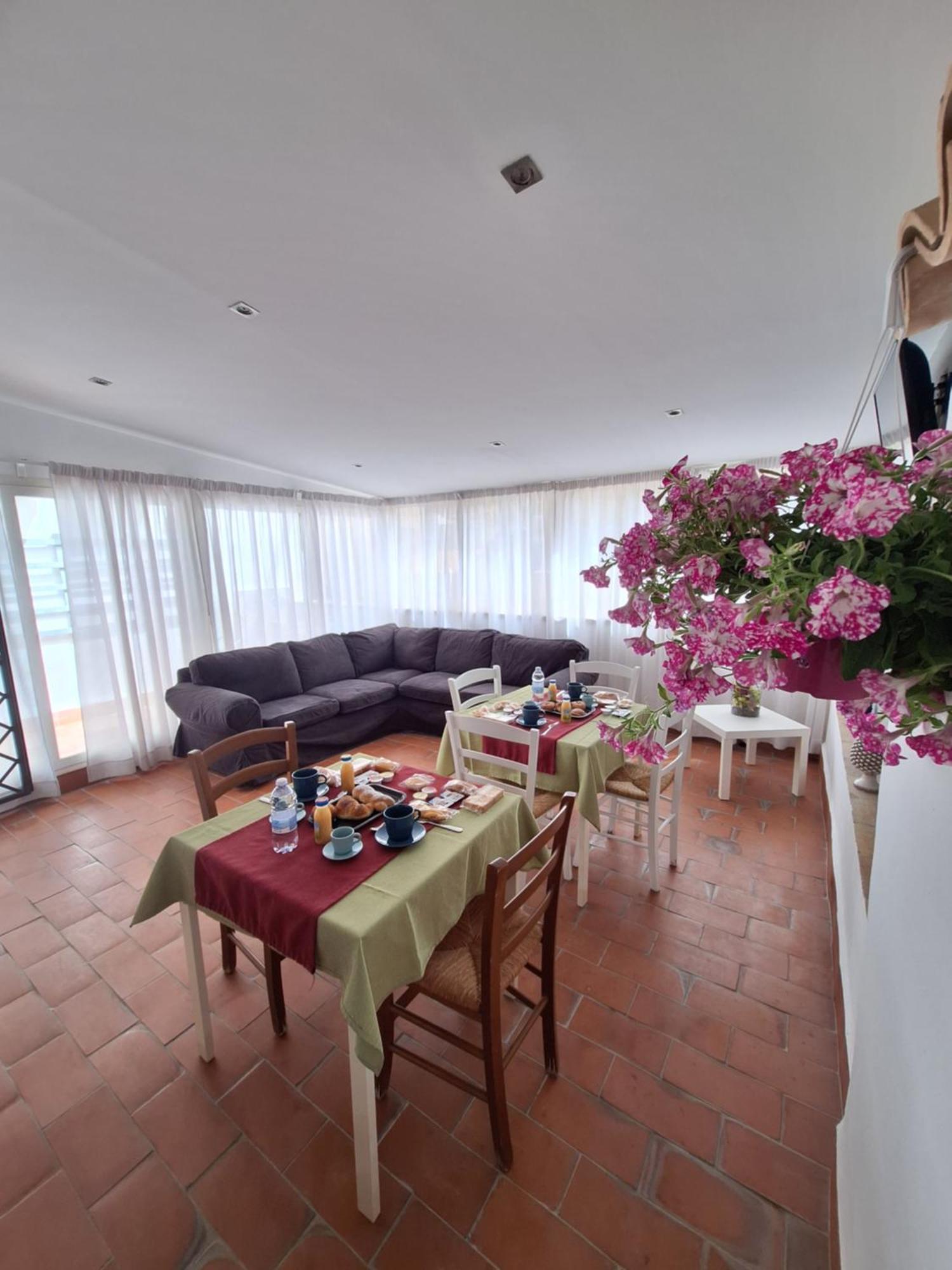 B&B Antichi Colori Cinisi Buitenkant foto