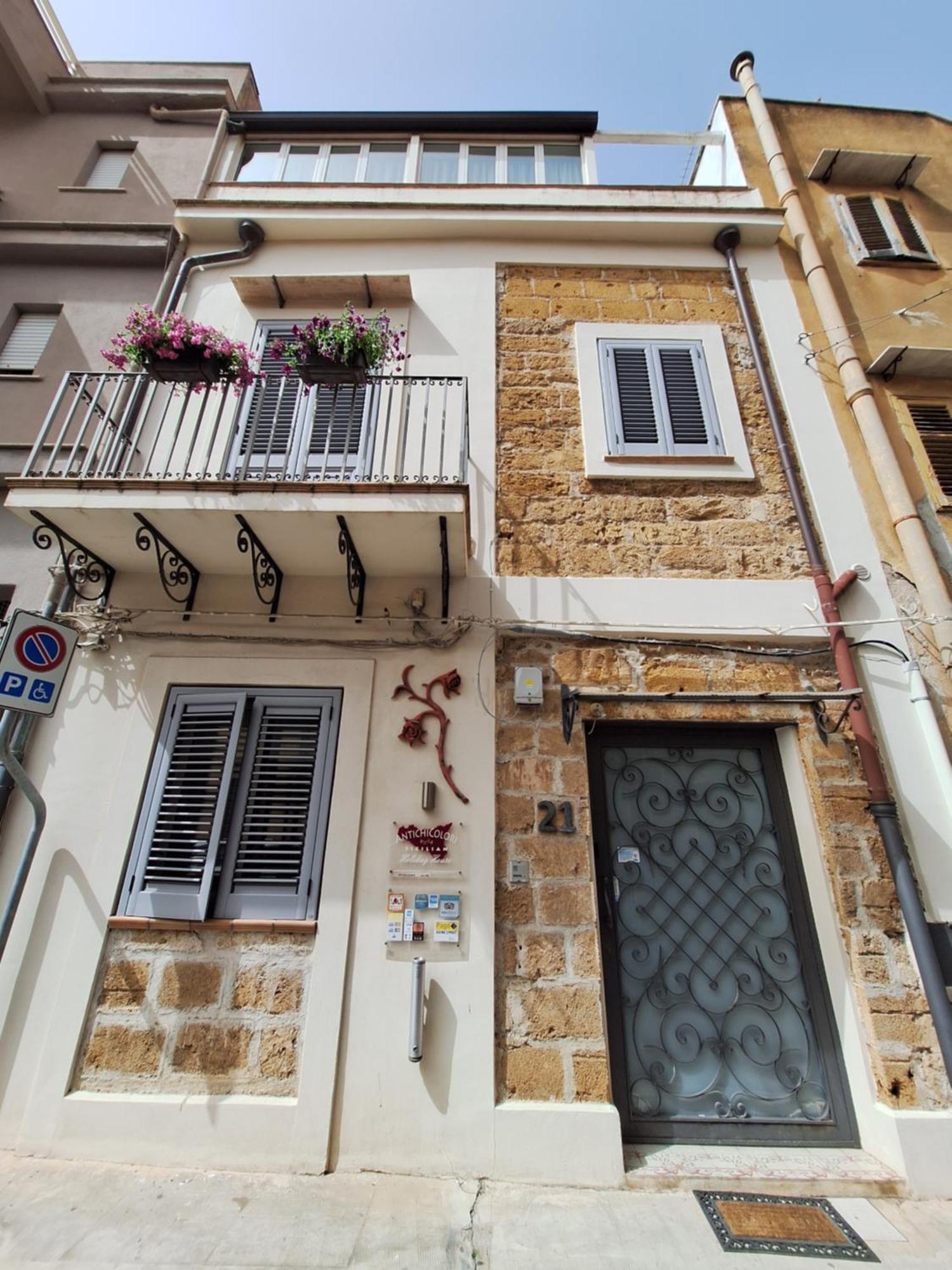 B&B Antichi Colori Cinisi Buitenkant foto